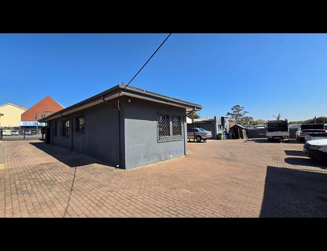 310M² OFFICE TO LET IN EASTLEIGH
